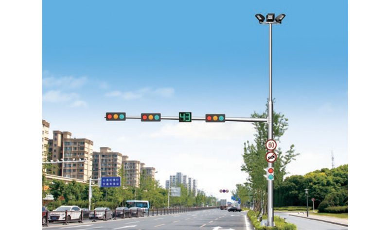 道路的路燈使用綜合桿優(yōu)勢(shì)有哪些？
